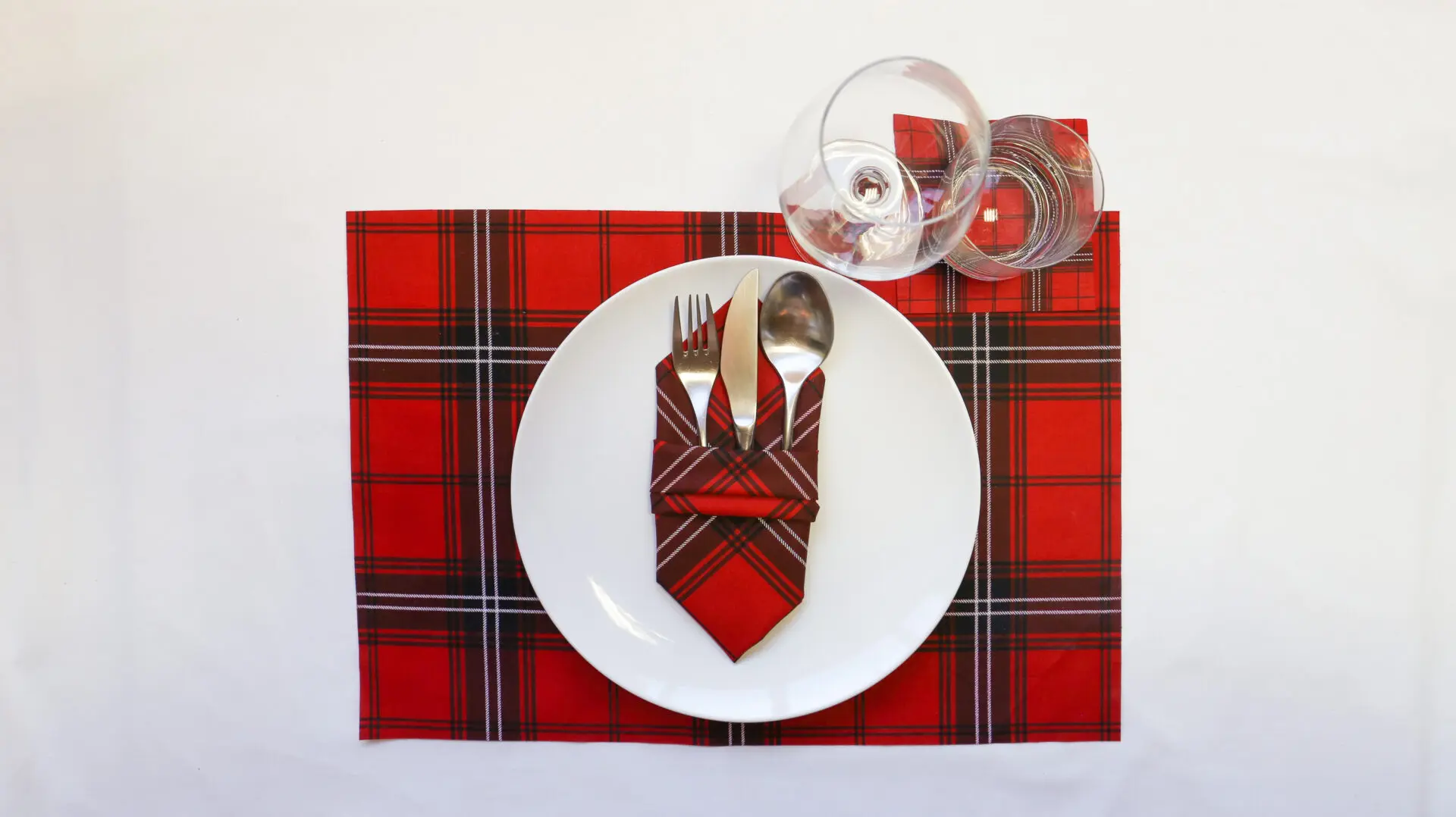 Cómo doblar servilletas para la mesa de Navidad
