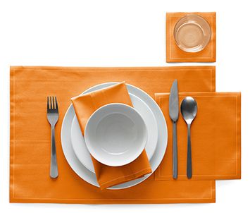 Manteles individuales y servilletas de tela con mucho color_naranja
