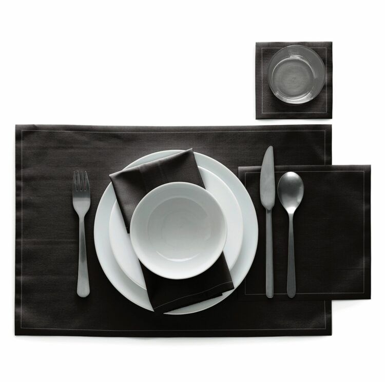 Cloth placemat black 48x32