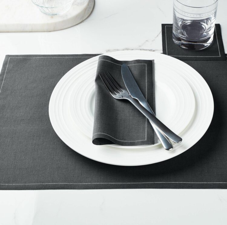 Set de table en tissu intense gris 45x32